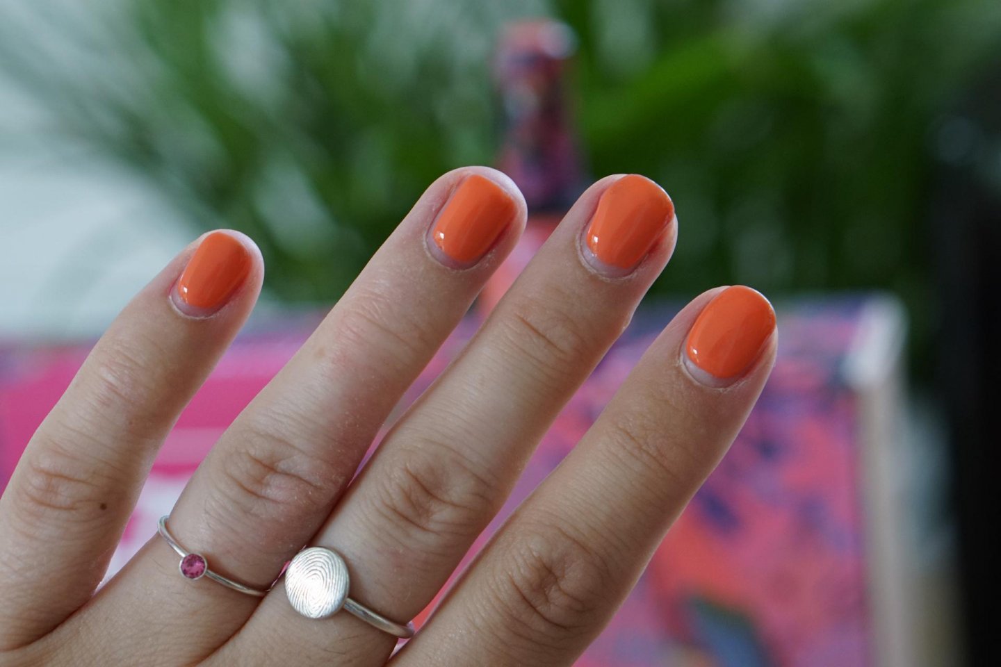 327 – Mandarin Orange pink gellac swatches